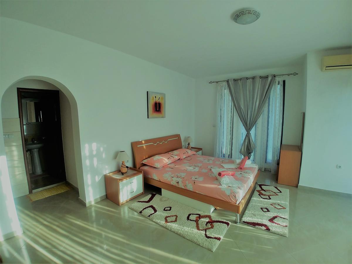 Studios M Ulcinj Exterior photo